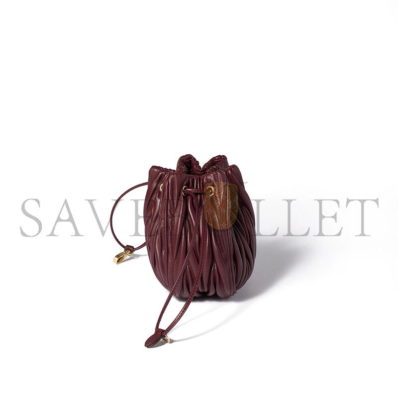 MIU MIU MATELASSÉ NAPPA LEATHER COSMETICS BAG 5ND022 (16*14*7.5cm)